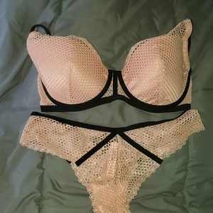 Victorias Secret bra panty set